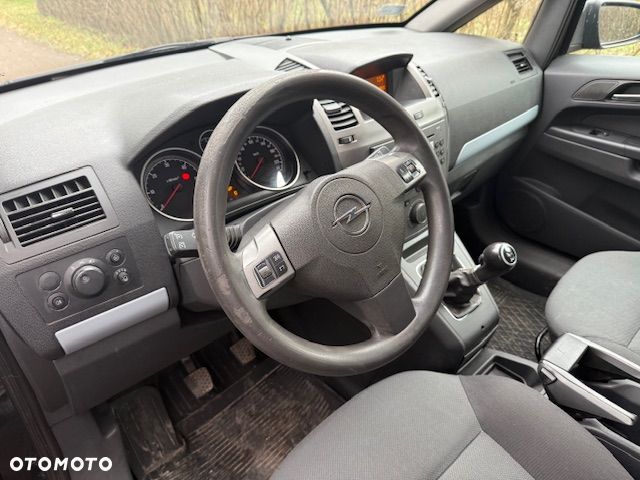 Opel Zafira - 3