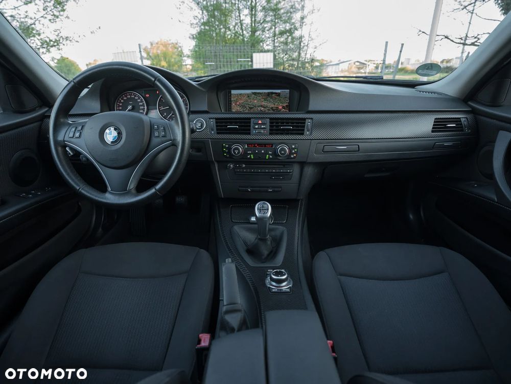 BMW Seria 3 318i Edition Lifestyle - 23