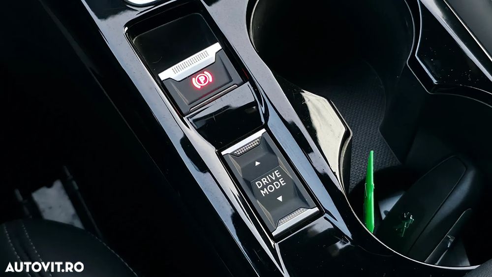 Peugeot 2008 PureTech 130 Stop&Start GT-Line Edition - 36