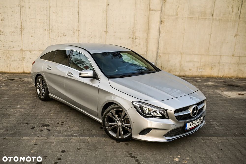 Mercedes-Benz CLA 180 7G-DCT Peak Edition - 2