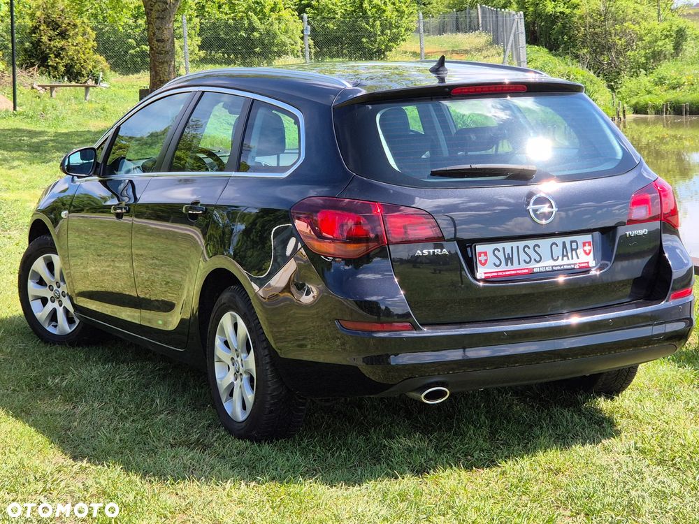 Opel Astra 1.4 T Cosmo - 2