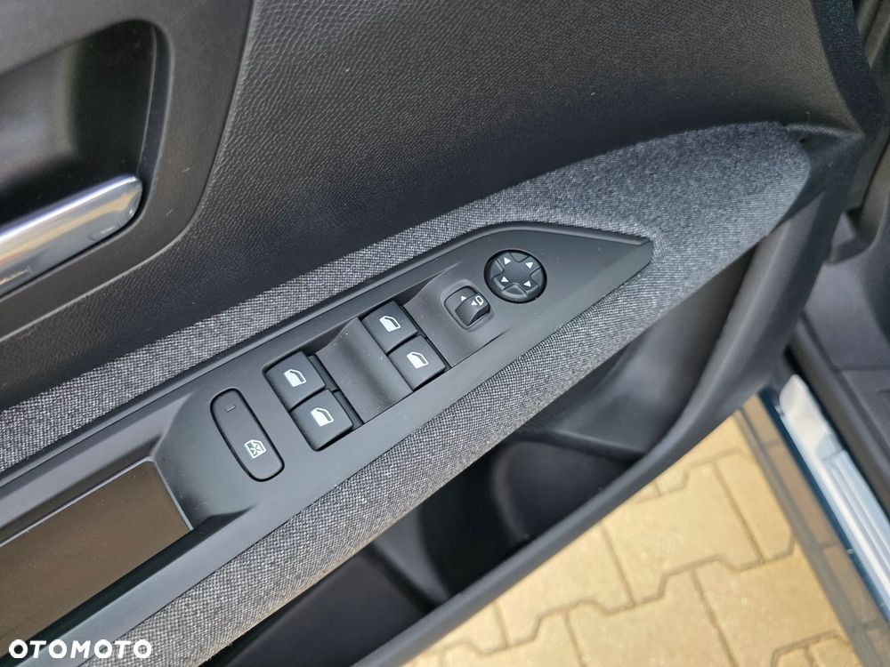 Peugeot 3008 BlueHDi 130 Stop & Start Active Business-Paket - 24