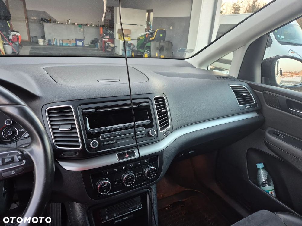 Volkswagen Sharan 2.0 TDI DSG BlueMotion Technology Highline - 17