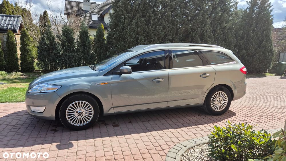 Ford Mondeo 2.0 FF Titanium - 13