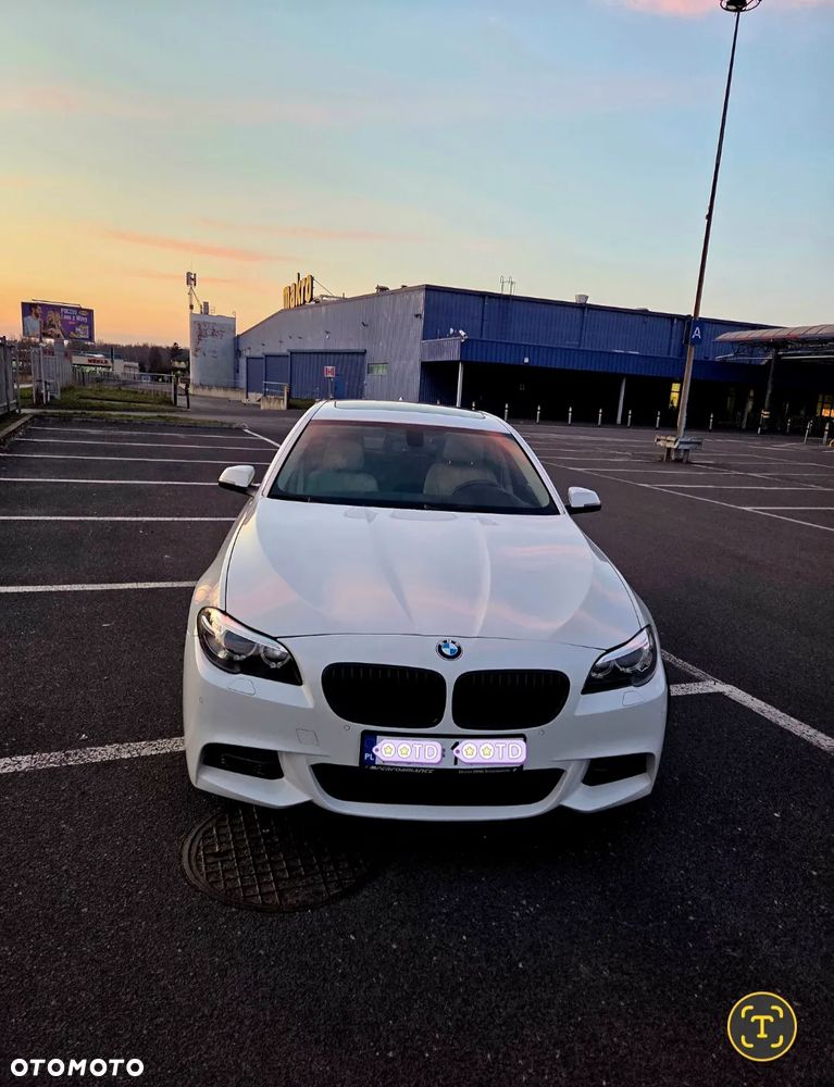BMW Seria 5 528i xDrive Luxury Line - 18