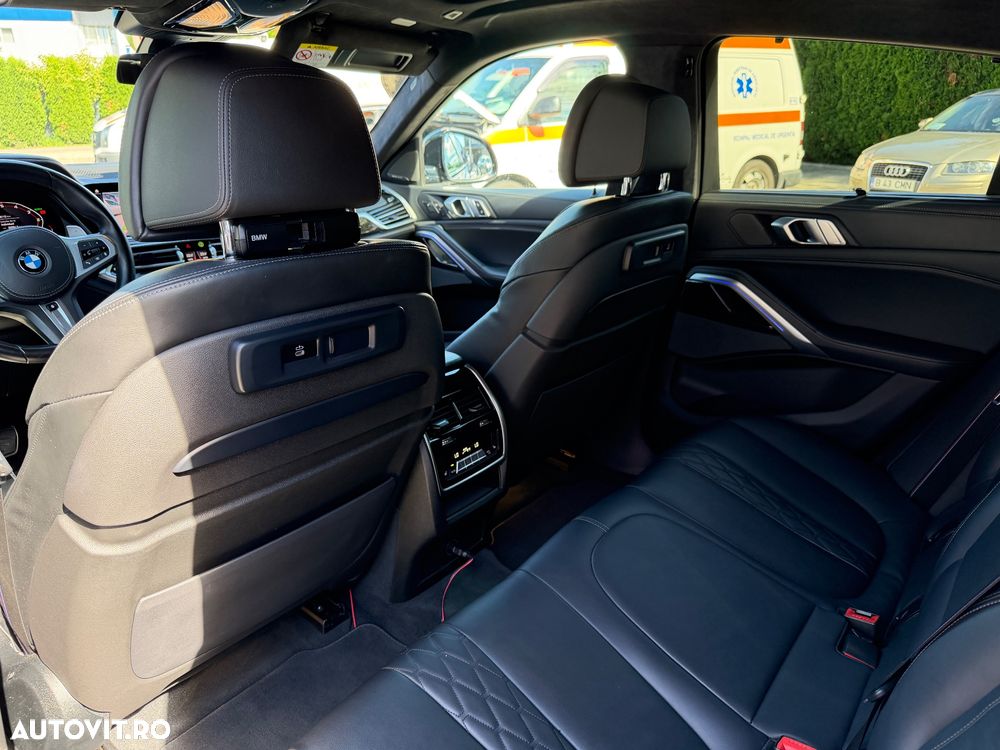 BMW X6 M M50d - 12