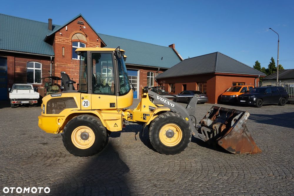 Volvo L 30G 5100h Krokodyl Widly - 2