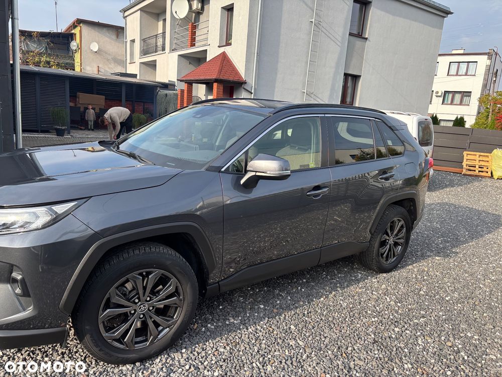 Toyota RAV4 - 8