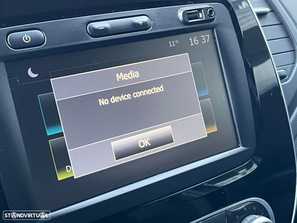 Renault Captur 0.9 TCE Initiale Paris - 25