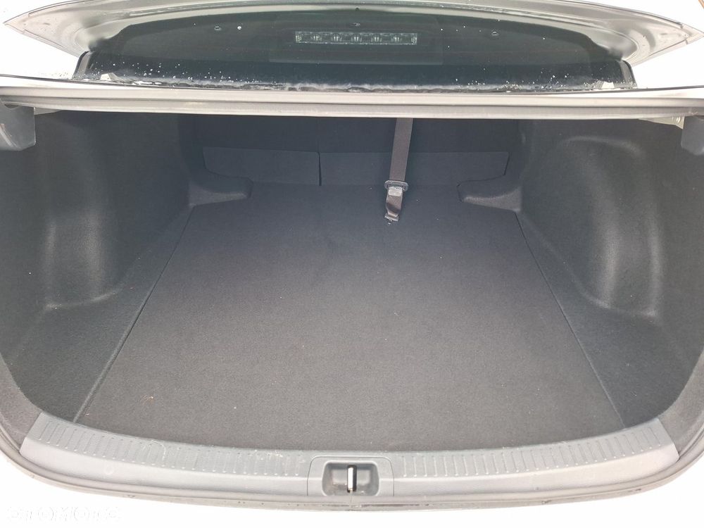 Toyota Corolla 1.8 Hybrid Style - 11