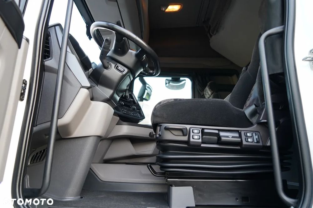 Scania R 450 / KLIMA POSTOJOWA / RETARDER / PO ZŁOTYM KONTRAKCIE / - 24