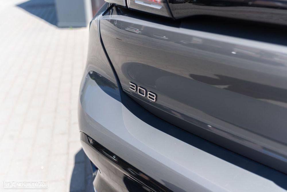 Peugeot 308 1.6 Hybrid Allure Pack e-EAT8 - 26