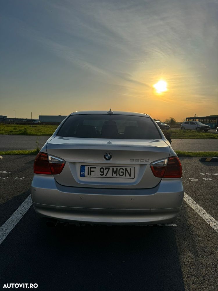 BMW Seria 3 320d DPF Aut. - 5