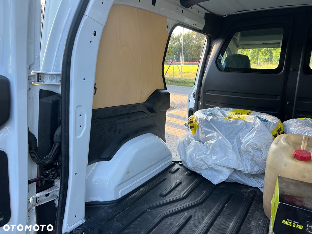 Mercedes-Benz CITAN - 11