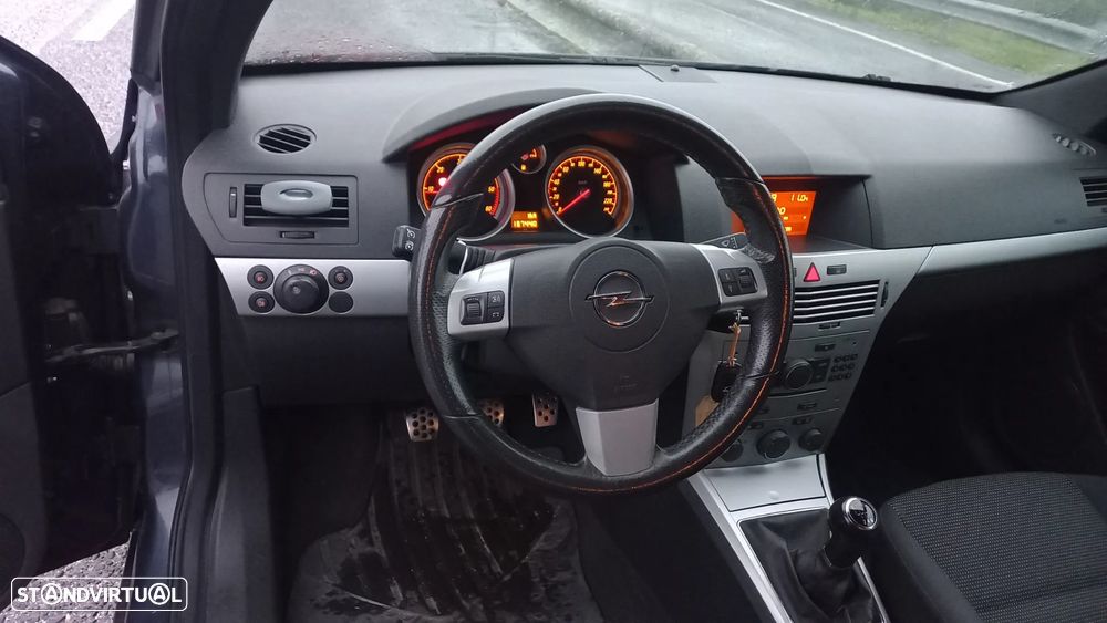 Opel Astra GTC 1.7 CDTi - 5