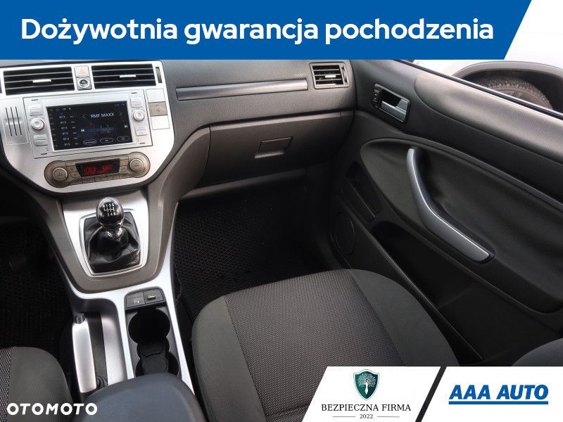 Ford Kuga - 9