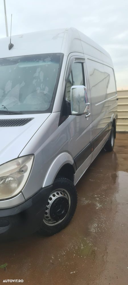 Mercedes-Benz Sprinter - 1