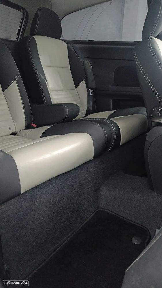 Volvo C30 D2 RDesign Edition - 10