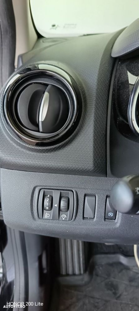 Renault Clio - 25