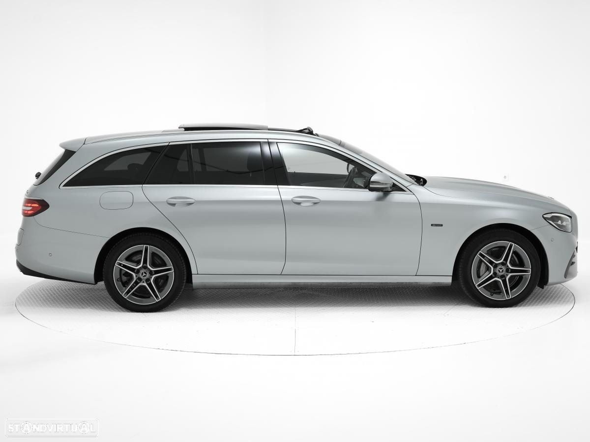 Mercedes-Benz E 300 de 4Matic T 9G-TRONIC AMG Line - 2