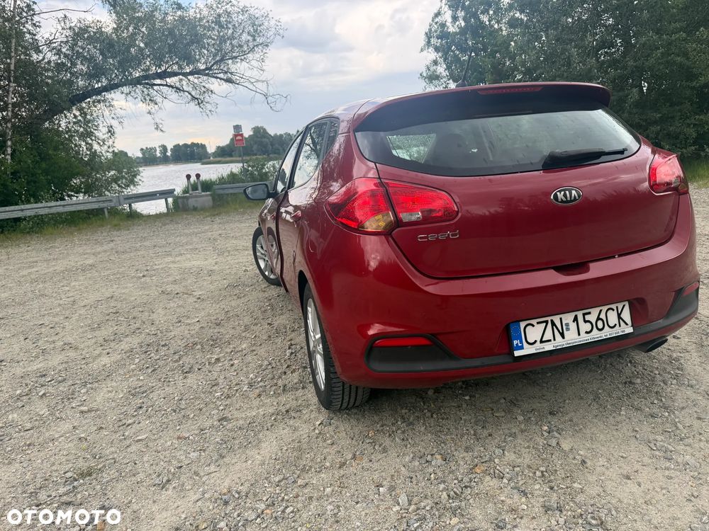 Kia Ceed 1.6 GDI L - 8