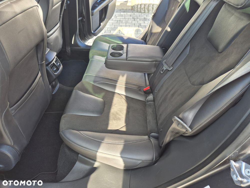 Ford Mondeo 2.0 EcoBoost STart-Stopp Autom Titanium - 24