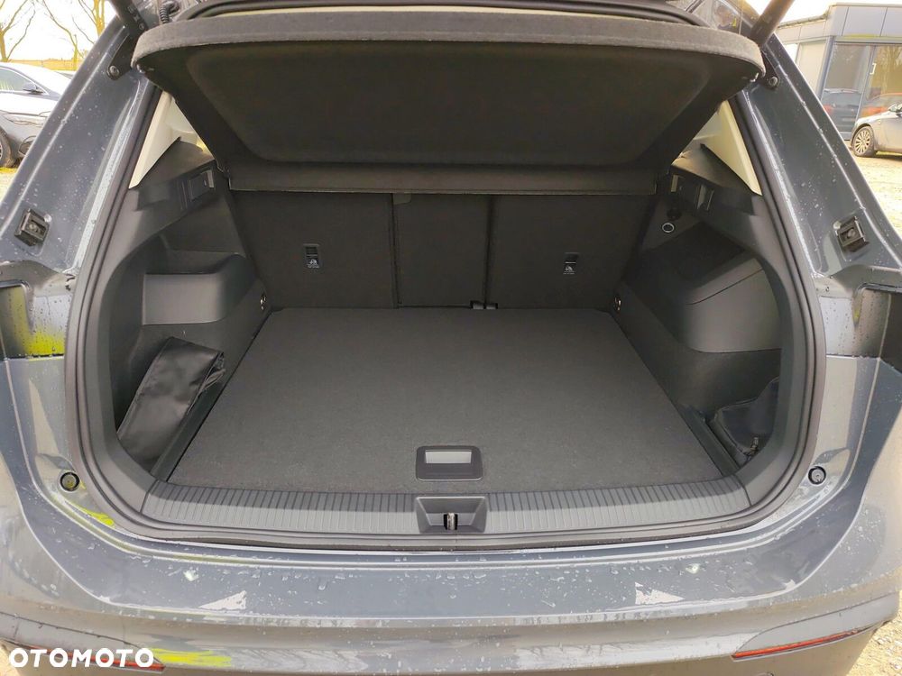 Volkswagen Tiguan - 29
