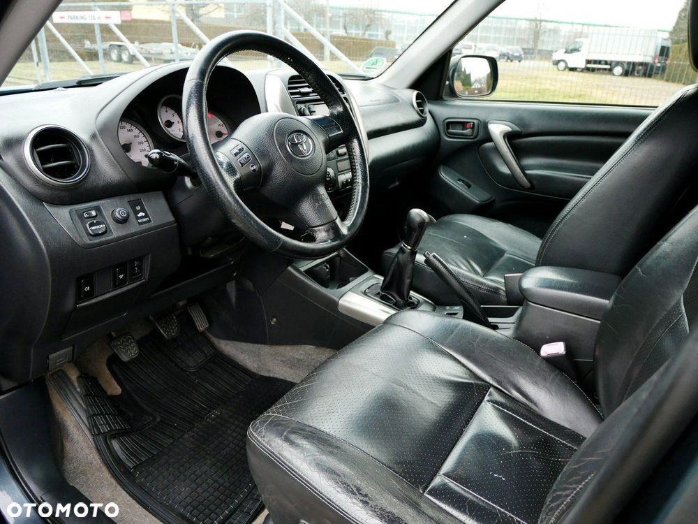 Toyota RAV4 D-4D 4x4 Executive - 14