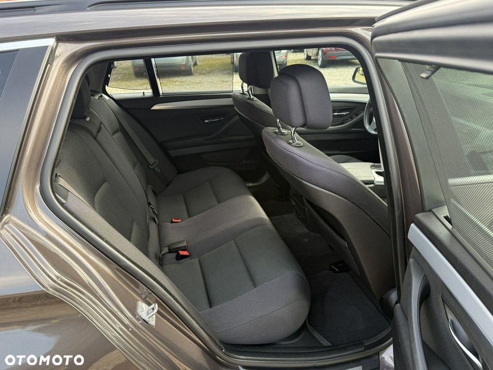 BMW Seria 5 - 34
