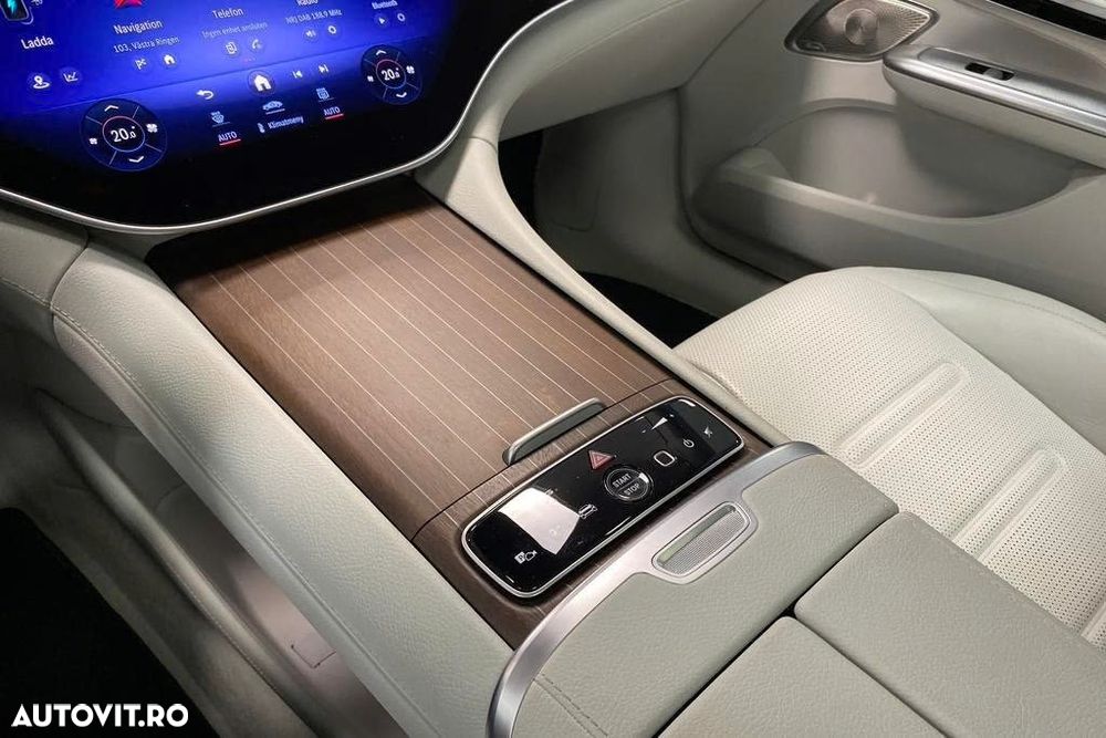 Mercedes-Benz EQE AMG 43 4MATIC - 14