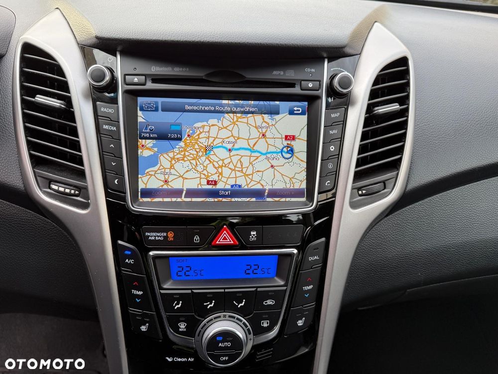 Hyundai i30 1.4 Premium - 18