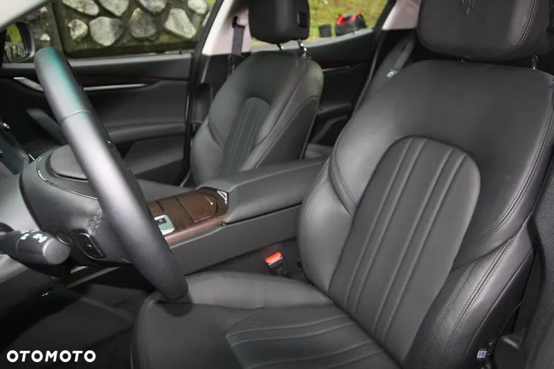 MASERATI GHIBLI FOTELE FOTEL KANAPA BOCZKI SKORA - 1
