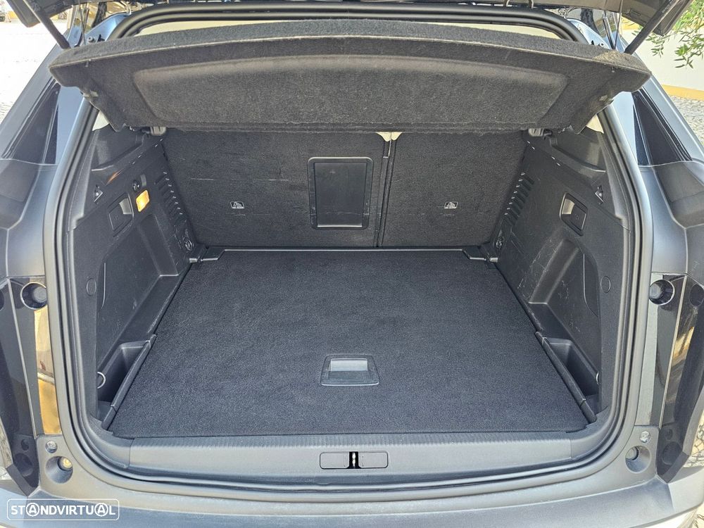 Peugeot 3008 1.5 BlueHDi Allure EAT8 - 12