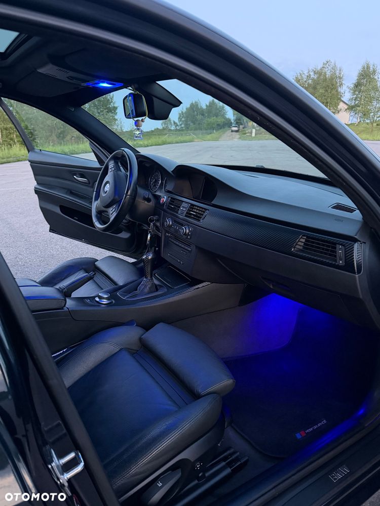 BMW Seria 3 320i Edition Sport - 12