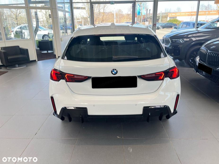 BMW Seria 1 120 mHEV - 5