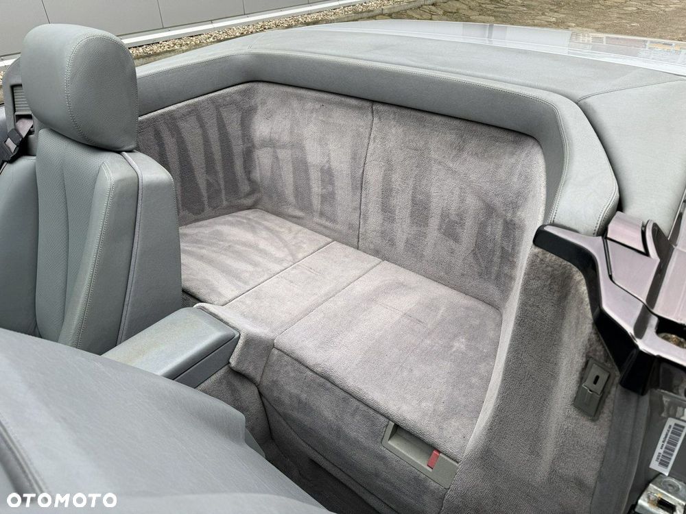 Mercedes-Benz SL - 32