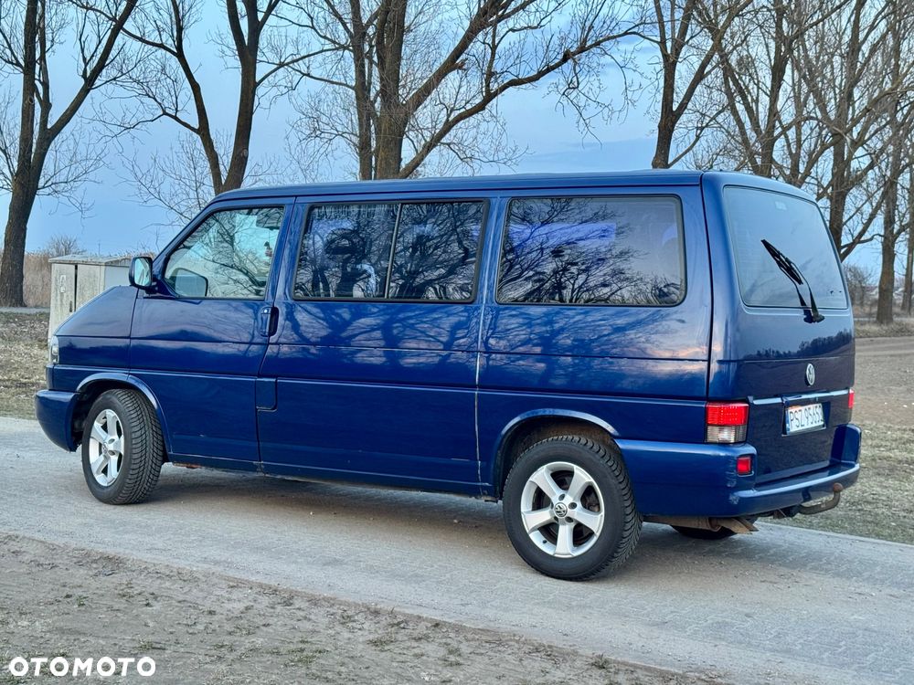 Volkswagen Multivan Standard - 11
