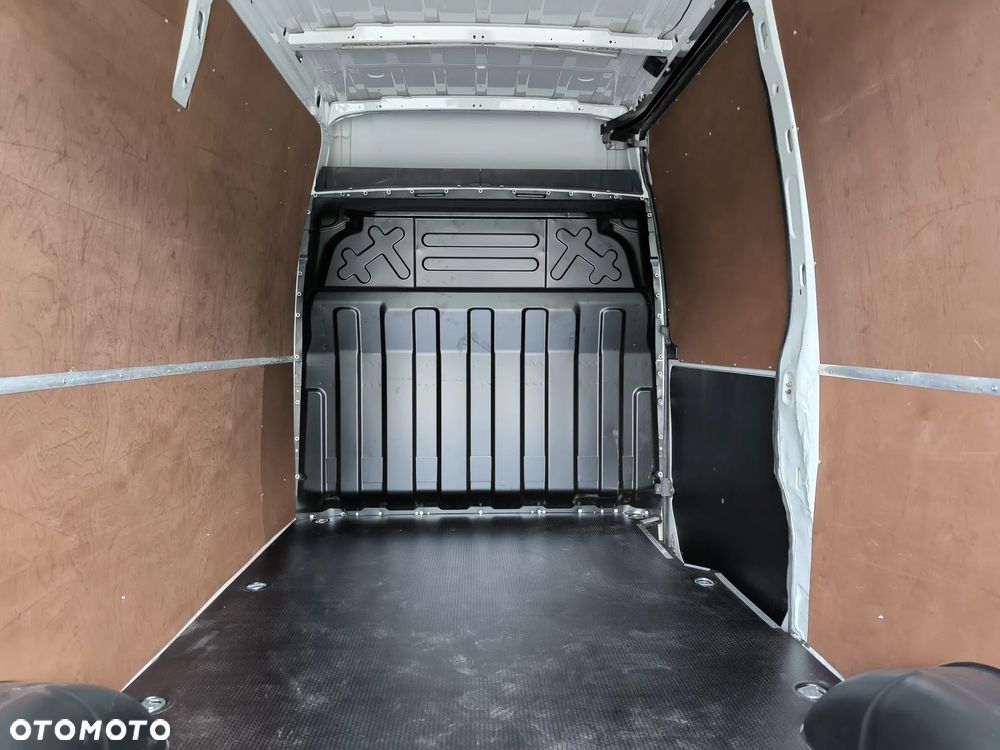 Iveco Daily - 24