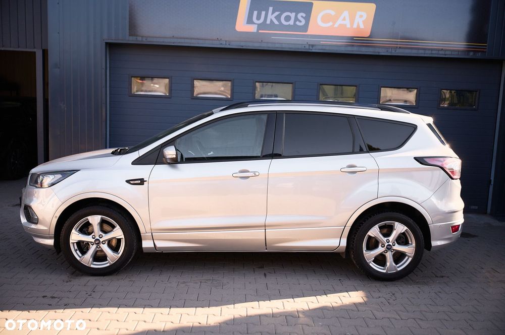 Ford Kuga - 4