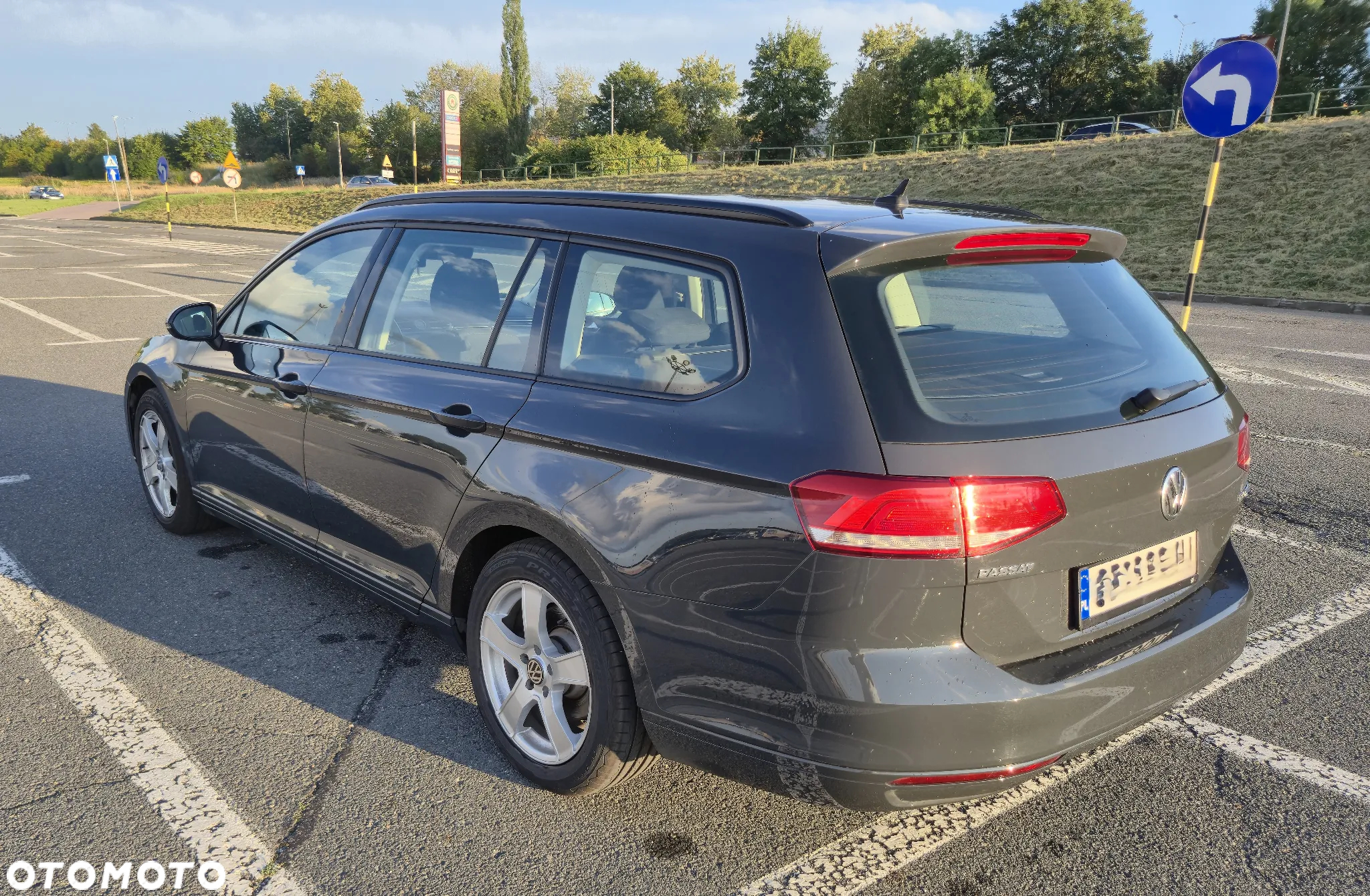 Volkswagen Passat 1.4 TSI BMT Trendline - 2