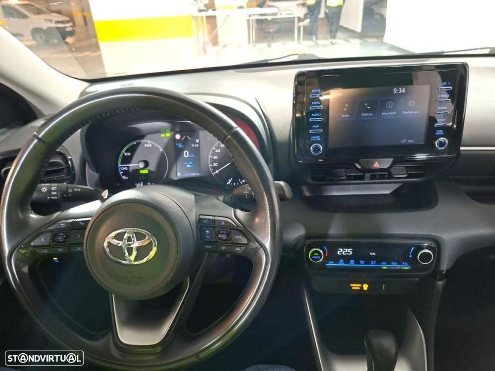 Toyota Yaris 1.5 HDF Comfort Plus - 3