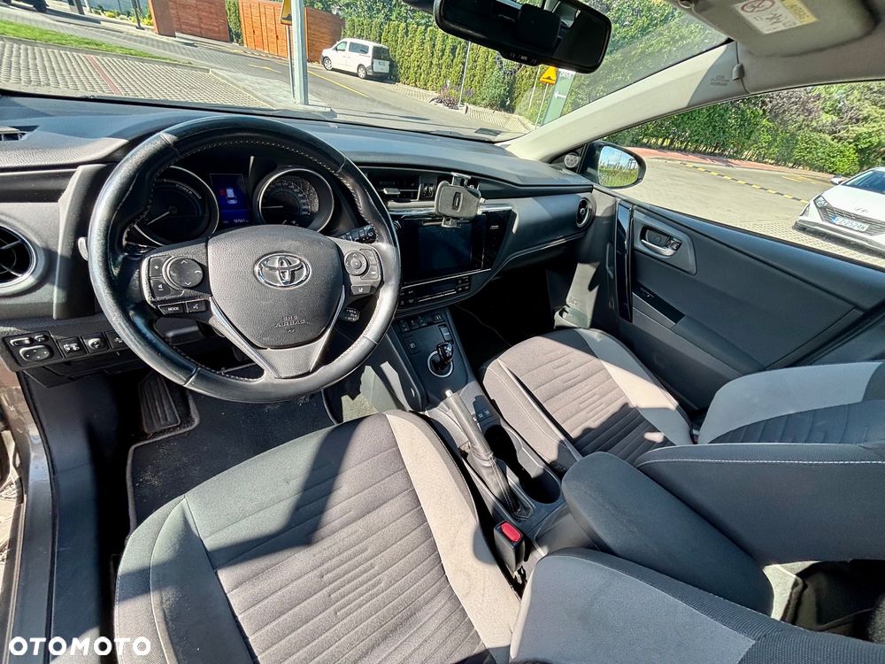Toyota Auris Hybrid 135 Selection - 10