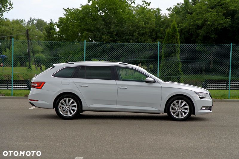 Skoda Superb 2.0 TDI DSG Ambition - 5