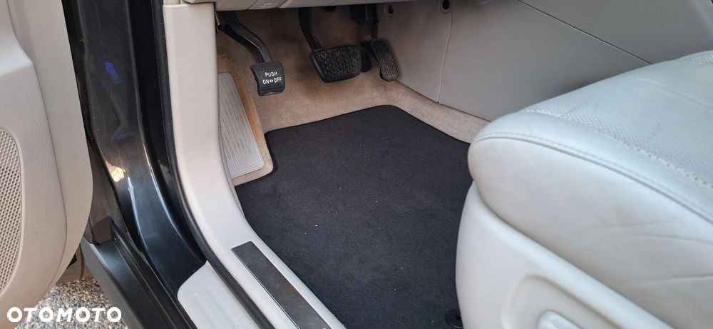 Lexus RX 400h (hybrid) - 28