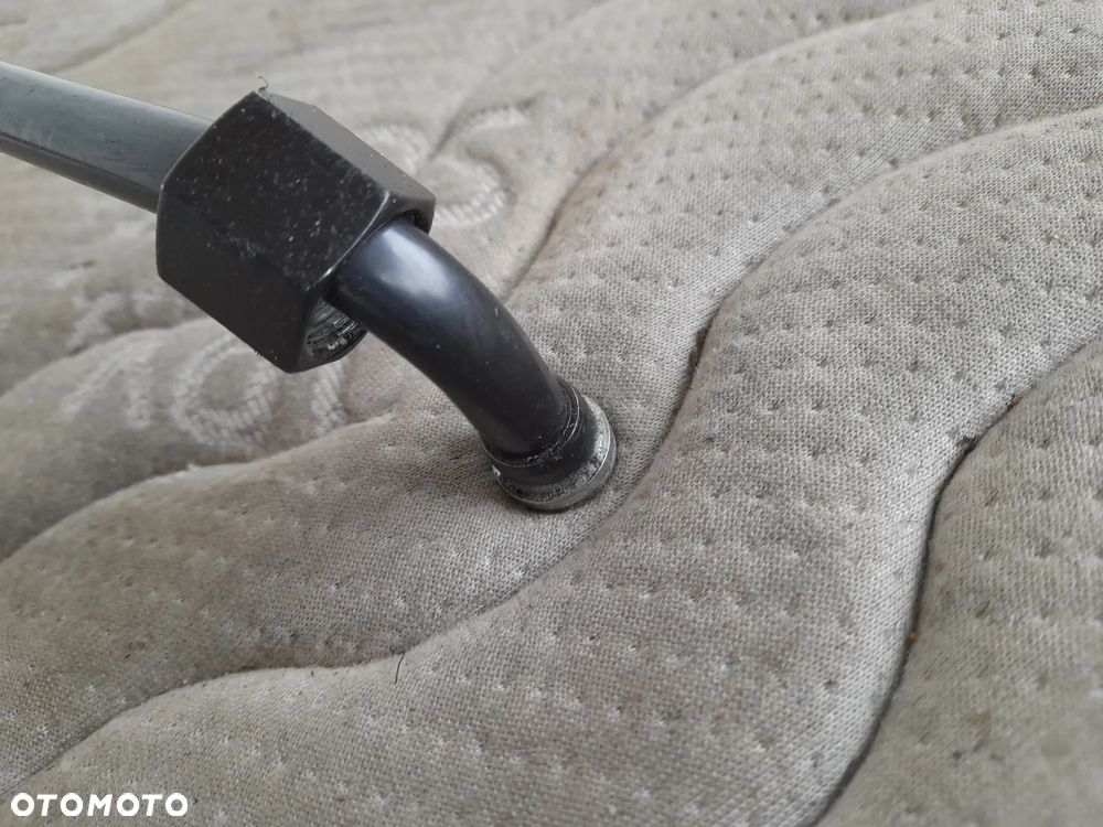 Przewód olejowy LVA22300 John Deere - 3