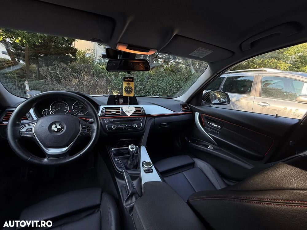 BMW Seria 3 318d DPF Touring Edition Sport - 8
