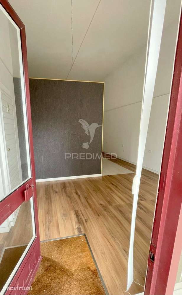 Arrenda-se loja 70 M2 / Matosinhos Sul - Grande imagem: 3/19
