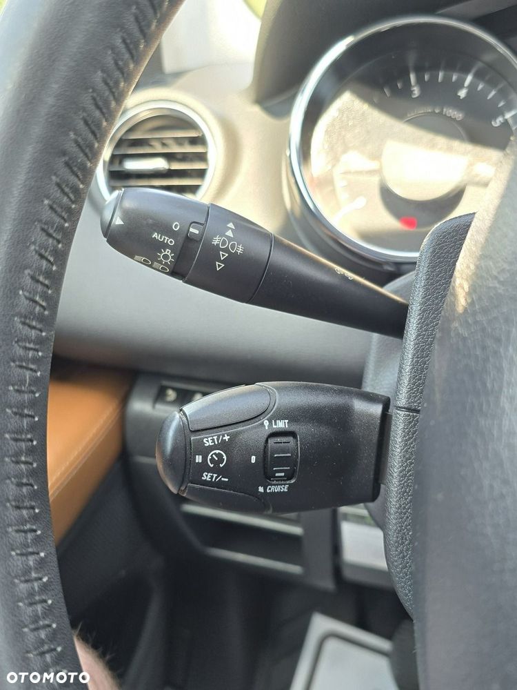 Peugeot 5008 - 33
