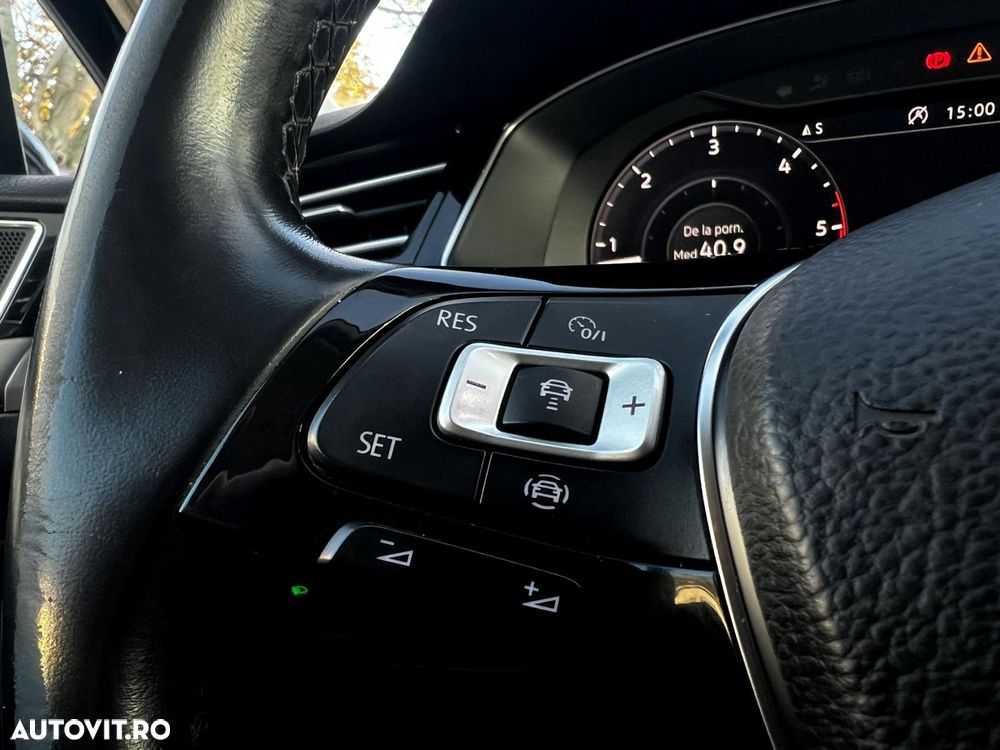 Volkswagen Passat - 12