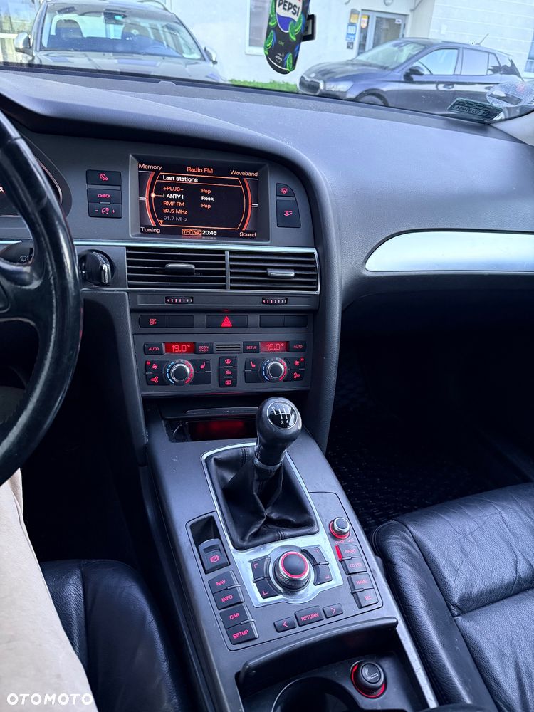 Audi A6 Avant 2.4 - 14